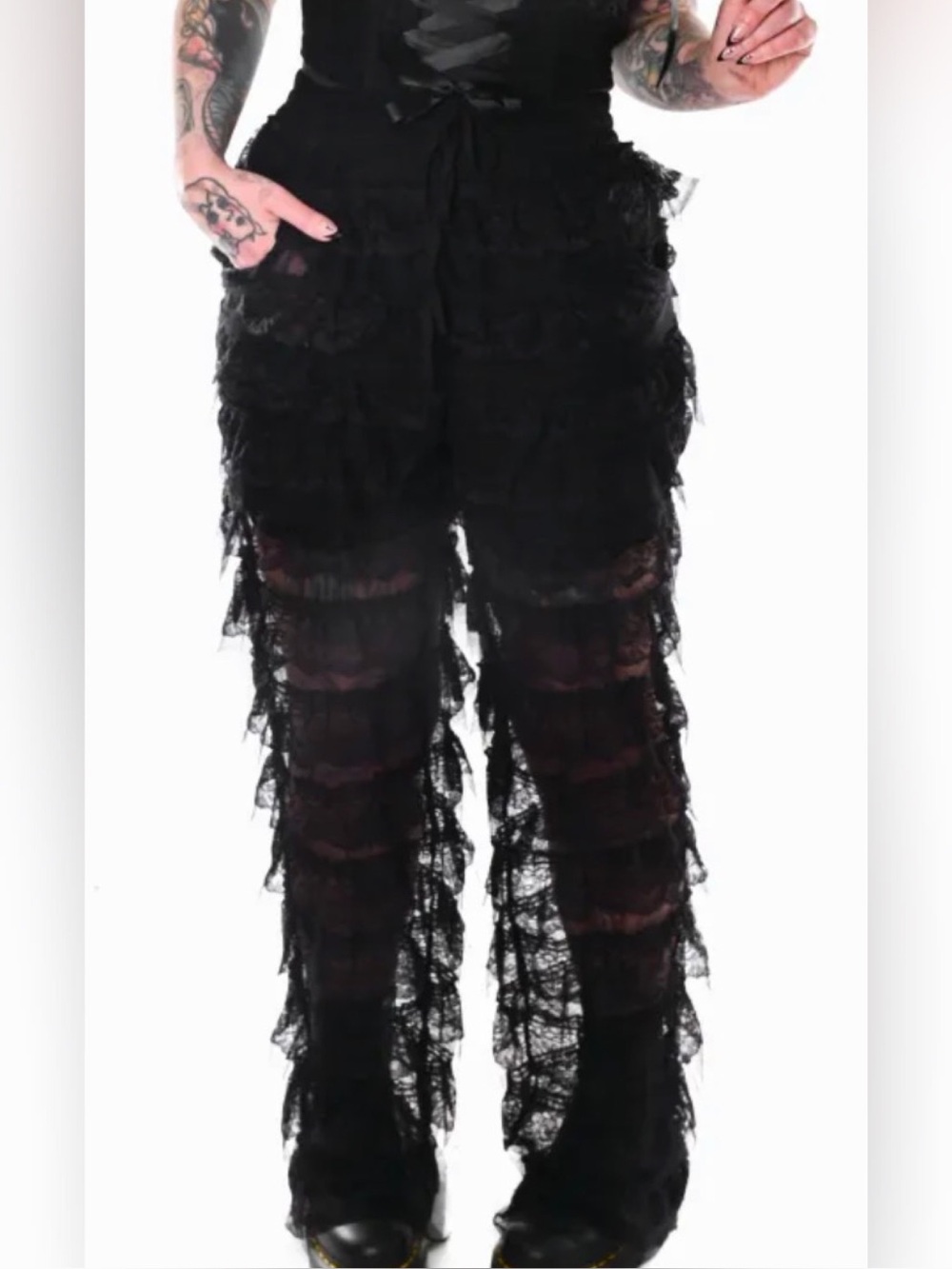 My Violet Devil Cake Ruffle Pants Black Lace - XS